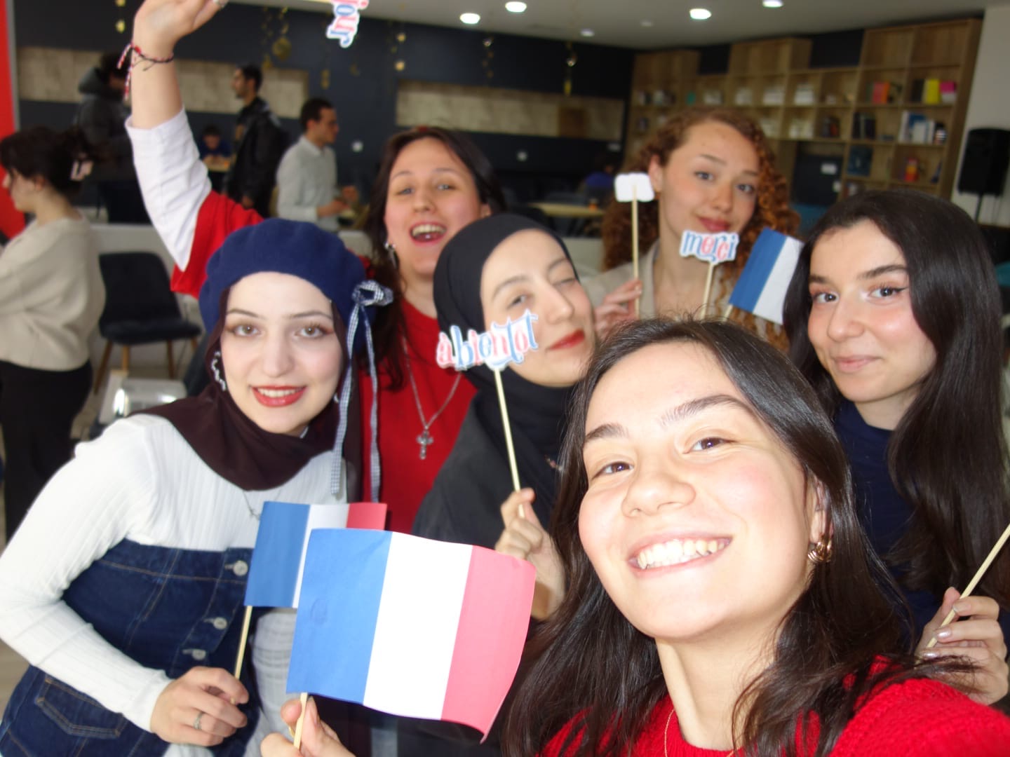 52e011d7-01fe-4967-91bd-cd583bf662af.JPG (187 KB)